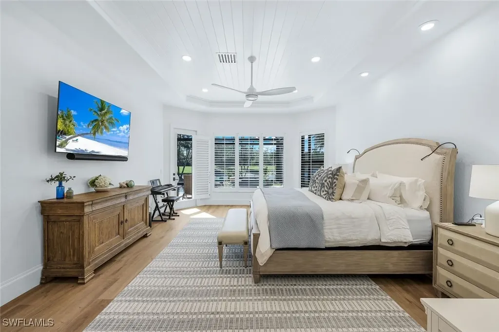 5092 Cerromar Drive Naples FL 34112