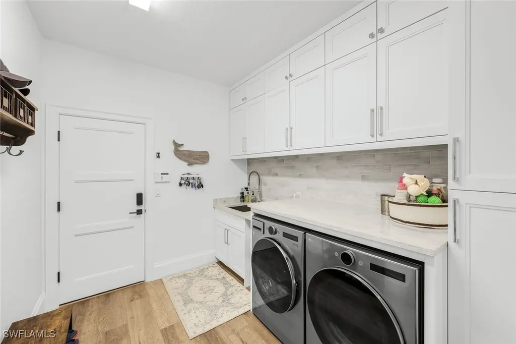 5092 Cerromar Drive Naples FL 34112