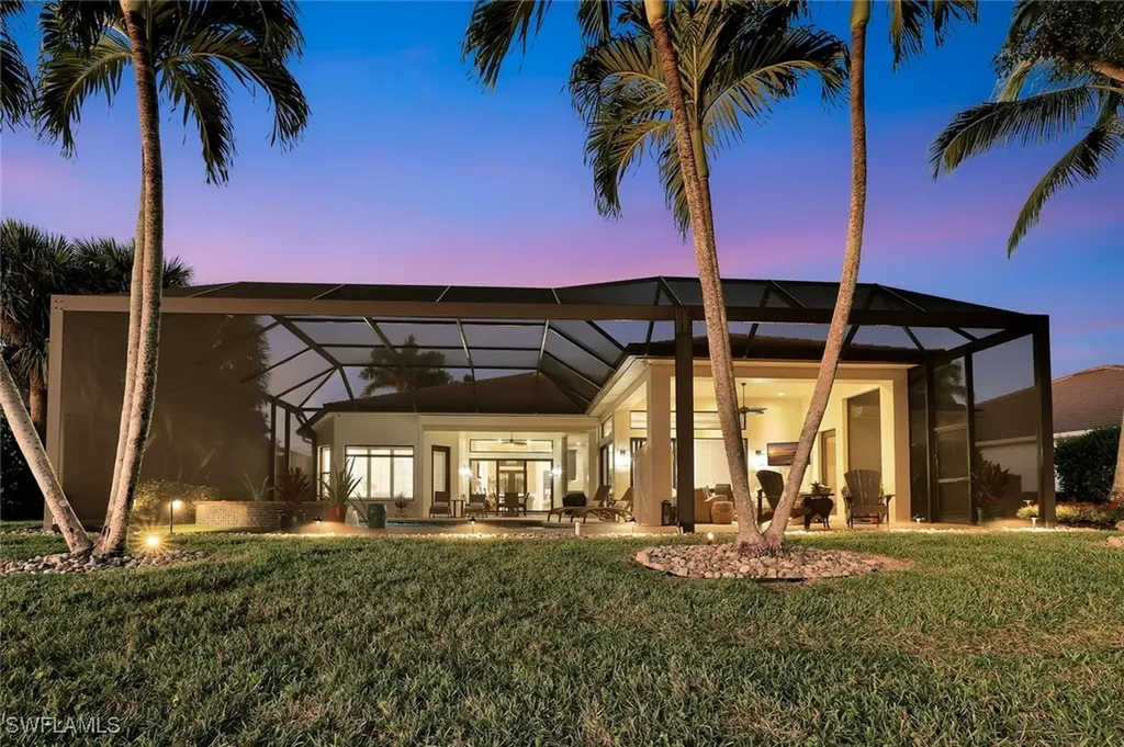 5092 Cerromar Drive Naples FL 34112