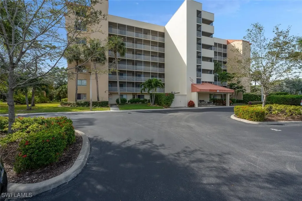 15161 Cedarwood Lane Naples FL 34110