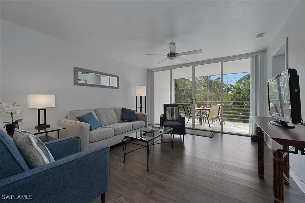 15161 Cedarwood Lane Naples FL 34110