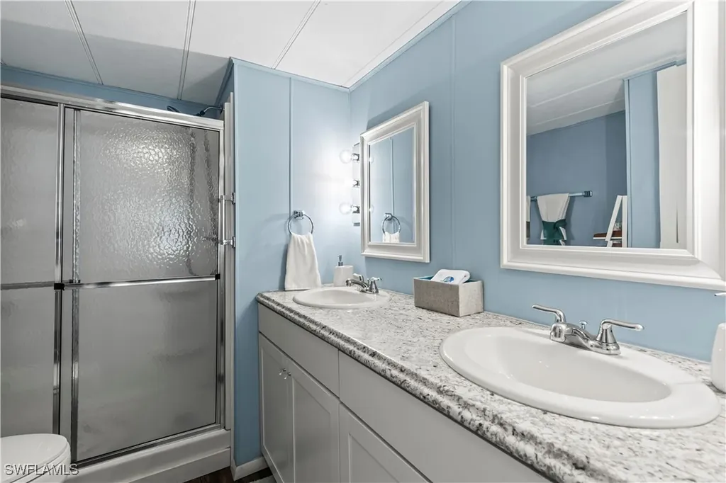 123 Cedar Lane Naples FL 34114