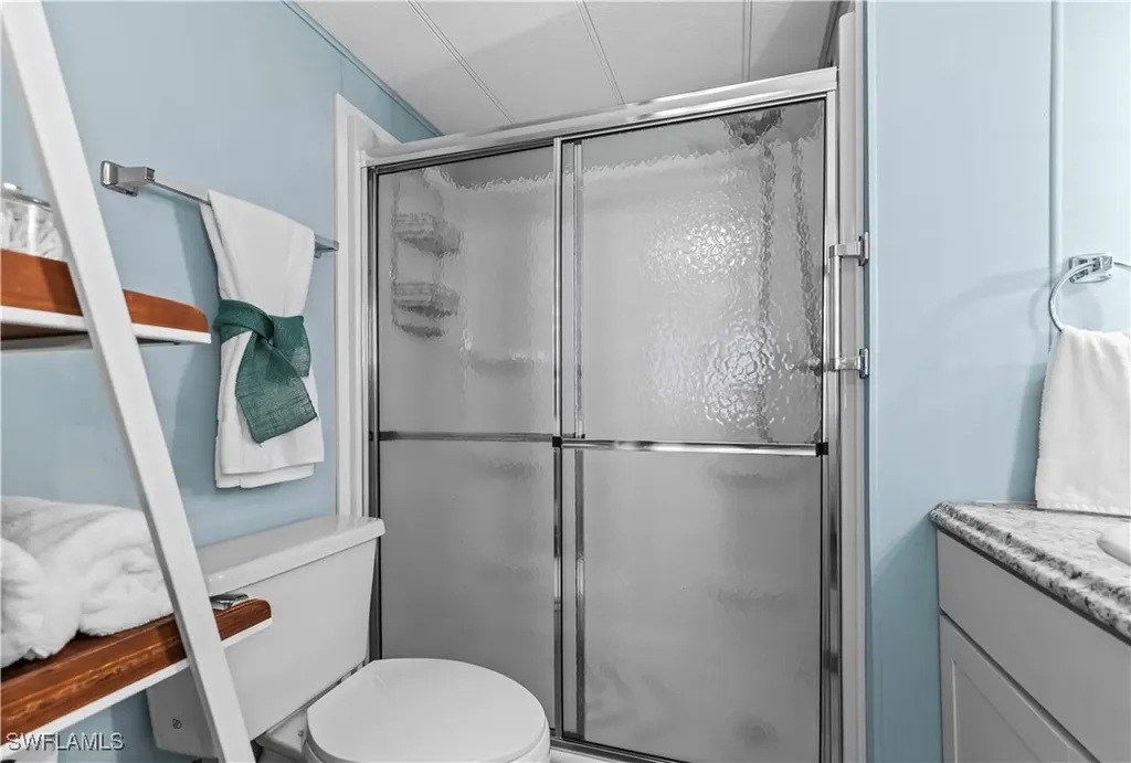 123 Cedar Lane Naples FL 34114