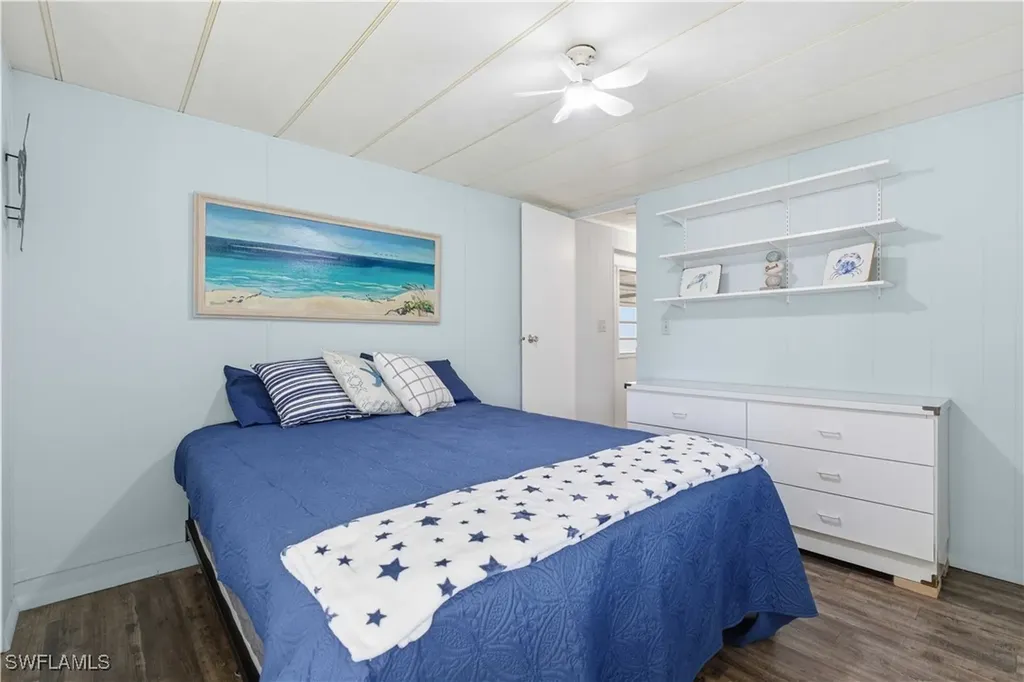 123 Cedar Lane Naples FL 34114