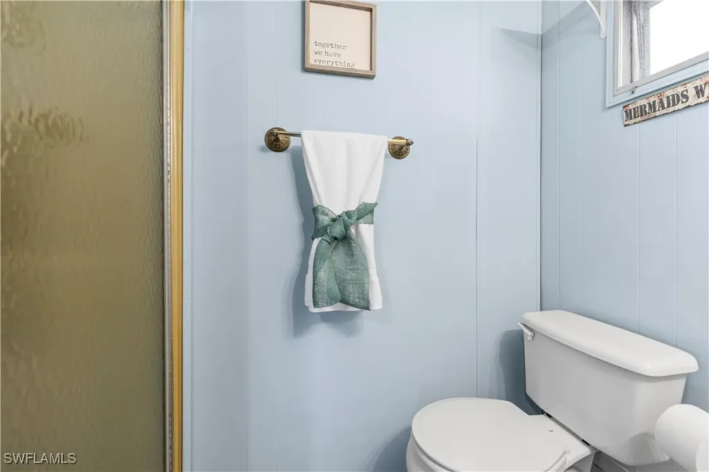 123 Cedar Lane Naples FL 34114