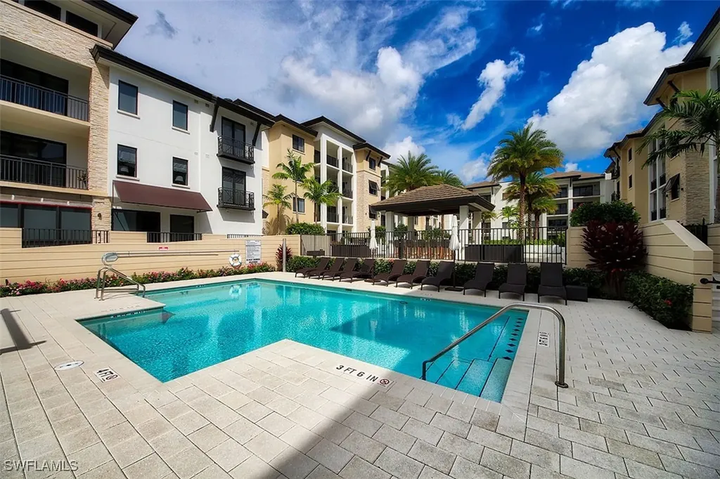 1035 3rd Avenue S Naples FL 34102