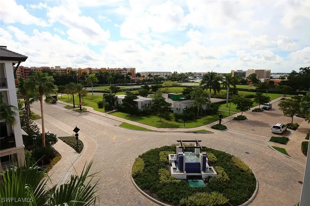 1035 3rd Avenue S Naples FL 34102