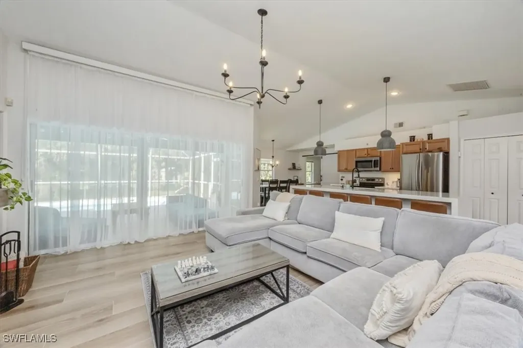 361 9th Street NW Naples FL 34120