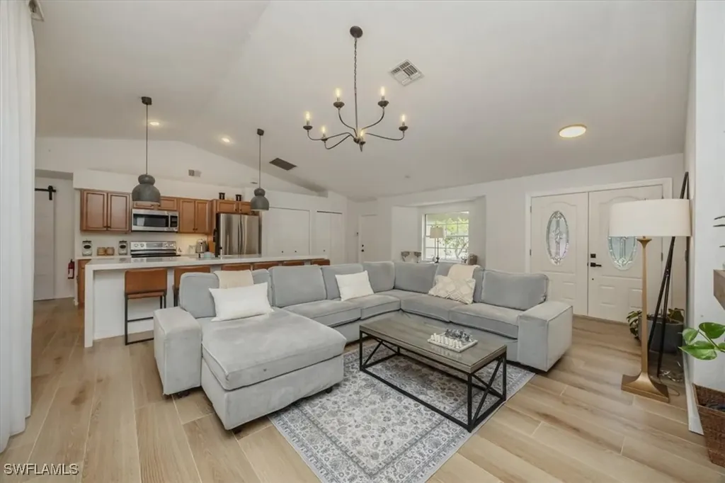 361 9th Street NW Naples FL 34120