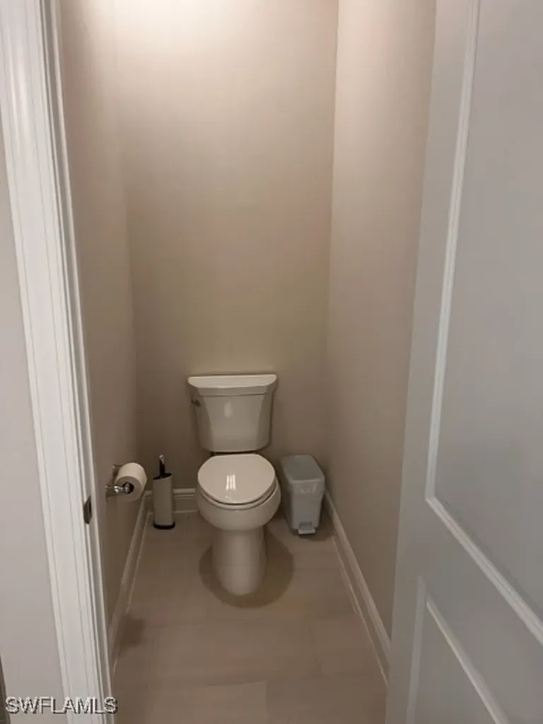 9195 Cayman Drive Naples FL 34114