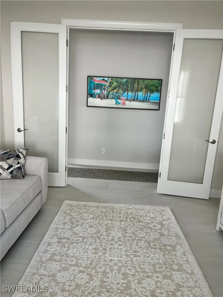 9195 Cayman Drive Naples FL 34114