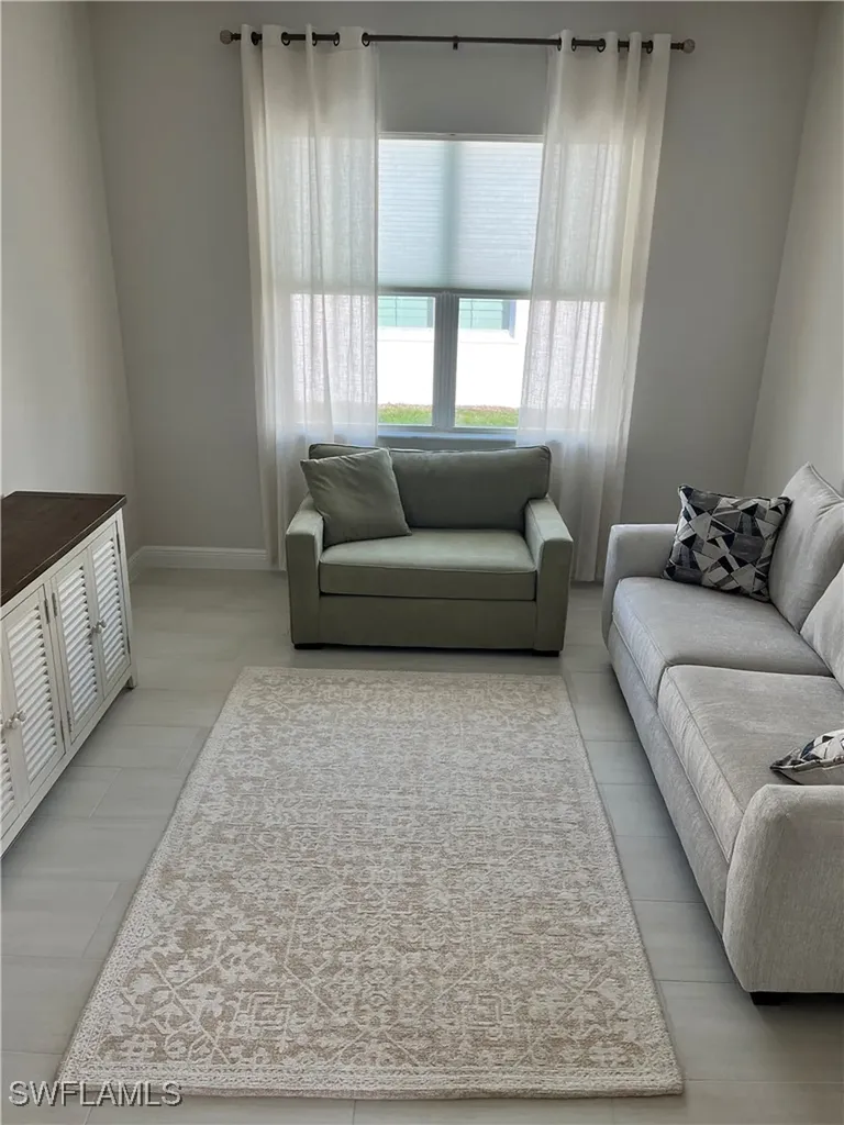 9195 Cayman Drive Naples FL 34114
