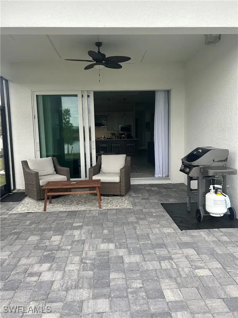 9195 Cayman Drive Naples FL 34114