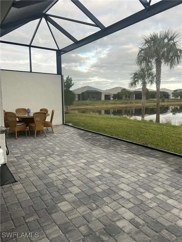 9195 Cayman Drive Naples FL 34114