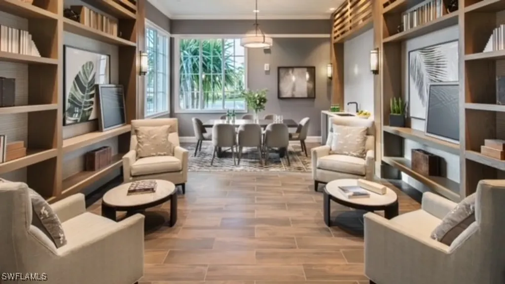 9195 Cayman Drive Naples FL 34114