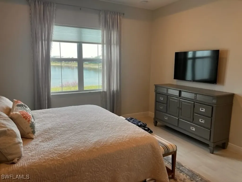 9195 Cayman Drive Naples FL 34114