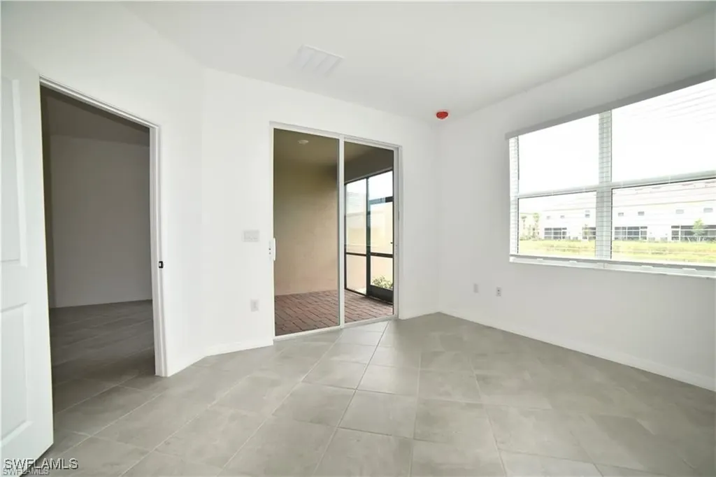 2665 Vine Avenue Naples FL 34120
