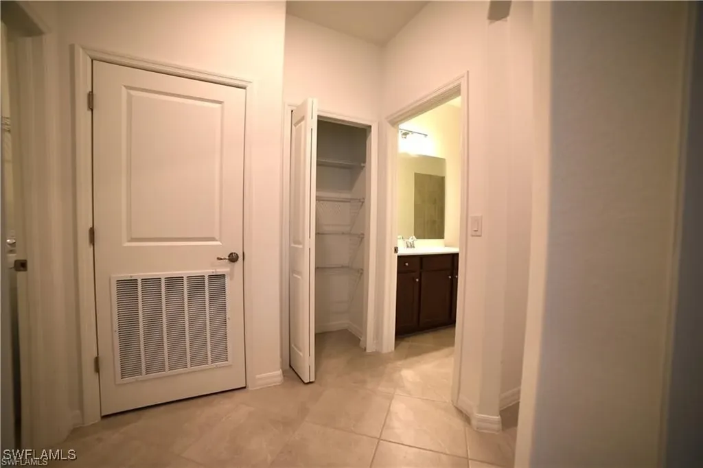 2665 Vine Avenue Naples FL 34120