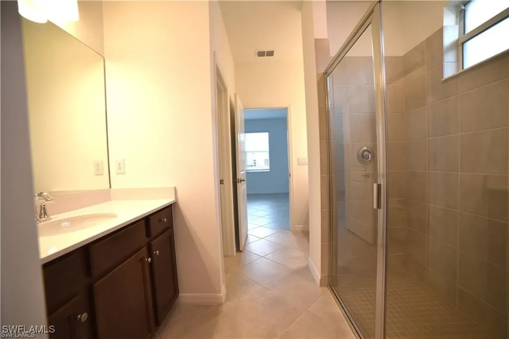 2665 Vine Avenue Naples FL 34120