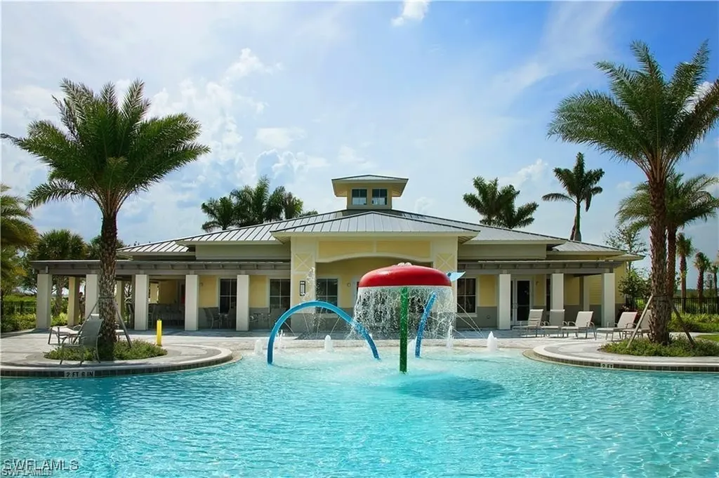 2665 Vine Avenue Naples FL 34120