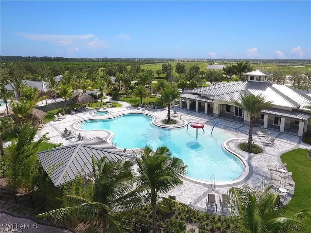 2665 Vine Avenue Naples FL 34120