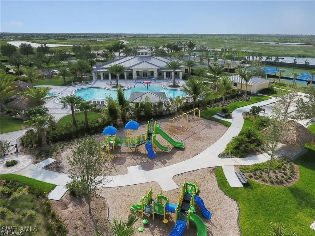 2665 Vine Avenue Naples FL 34120