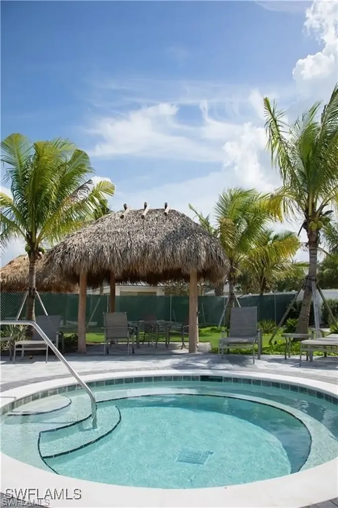 2665 Vine Avenue Naples FL 34120