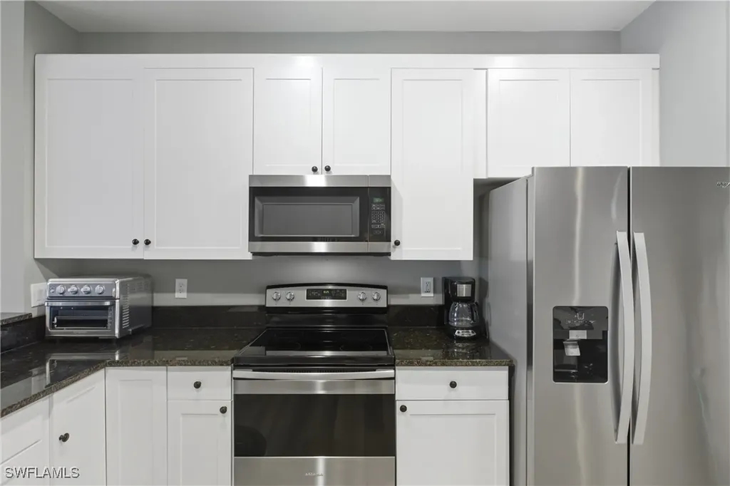 8461 Village Edge Circle Fort Myers FL 33919