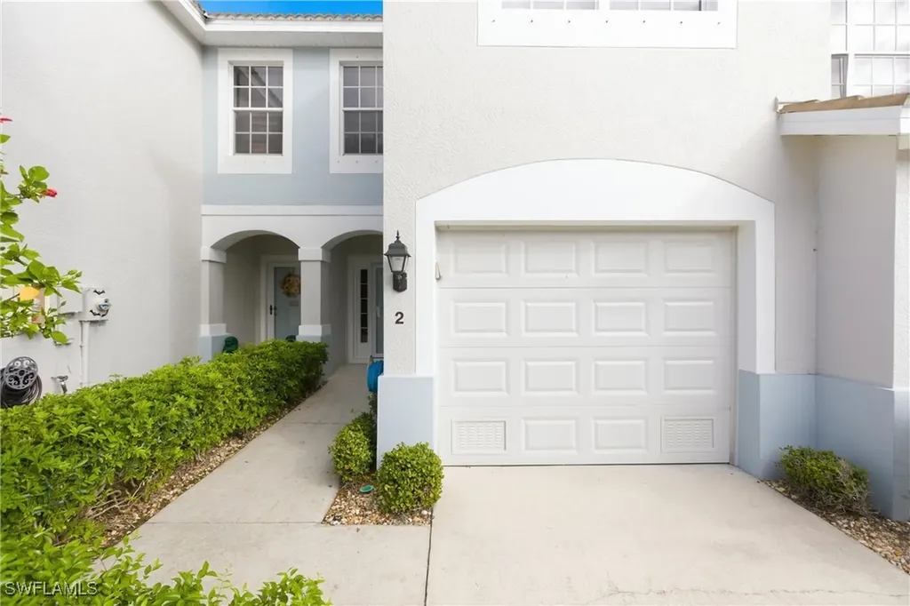 8461 Village Edge Circle Fort Myers FL 33919