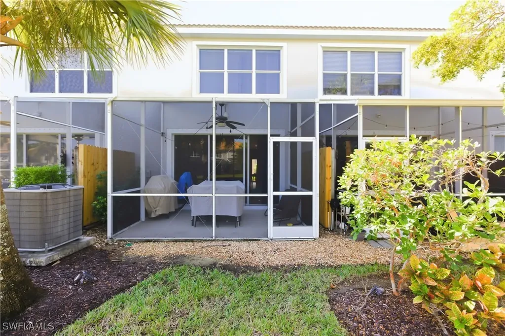 8461 Village Edge Circle Fort Myers FL 33919