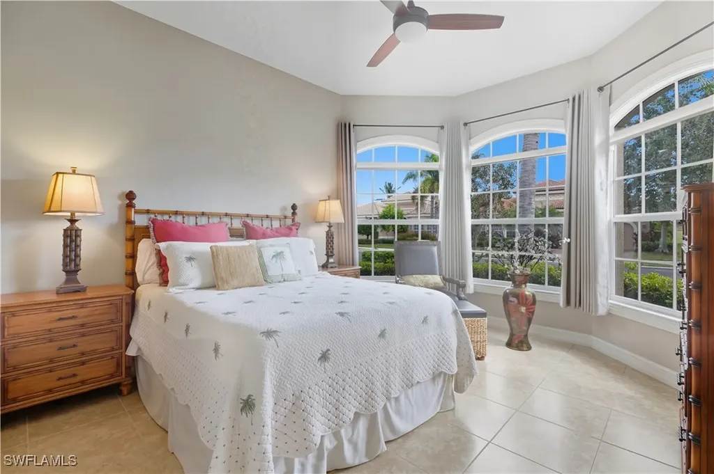 6097 Dogleg Drive Naples FL 34113