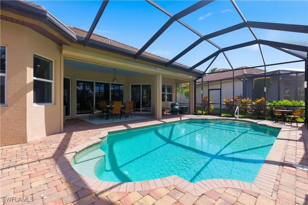 6097 Dogleg Drive Naples FL 34113
