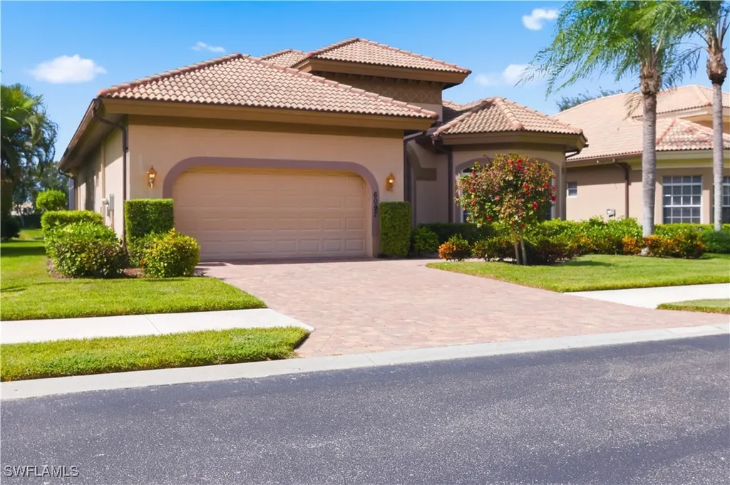 6097 Dogleg Drive Naples FL 34113