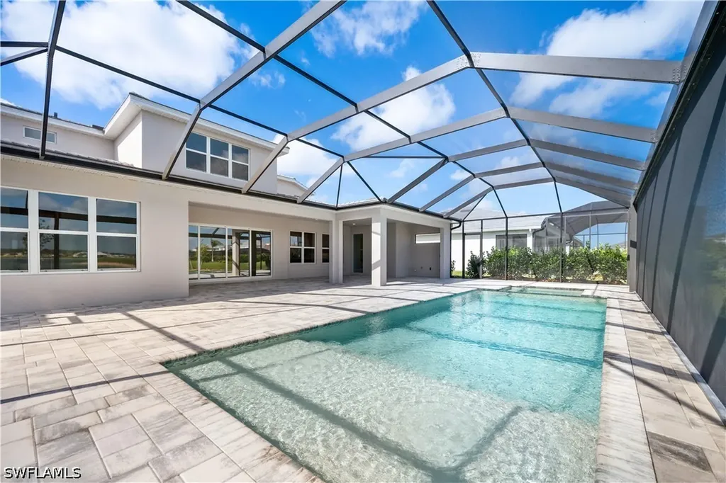 8762 Driftwood Drive Naples FL 34114