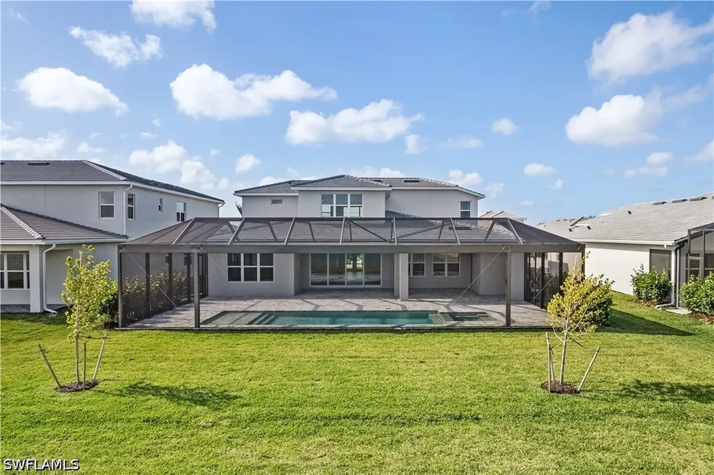 8762 Driftwood Drive Naples FL 34114