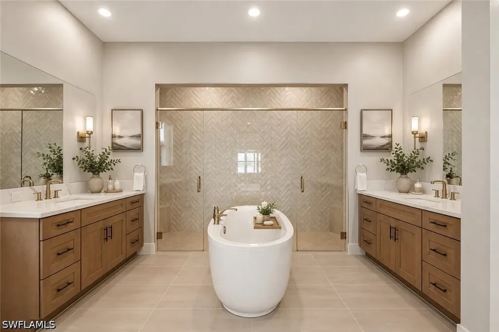 8762 Driftwood Drive Naples FL 34114