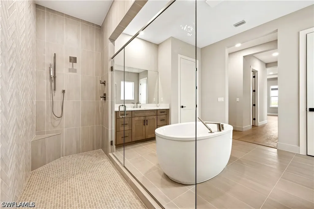 8762 Driftwood Drive Naples FL 34114