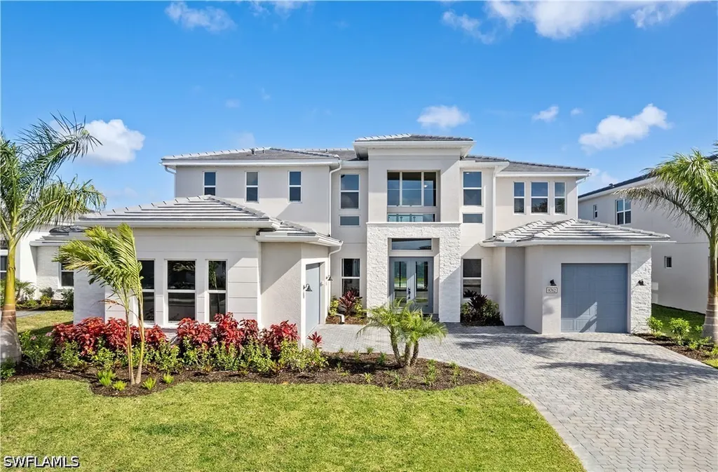 8762 Driftwood Drive Naples FL 34114