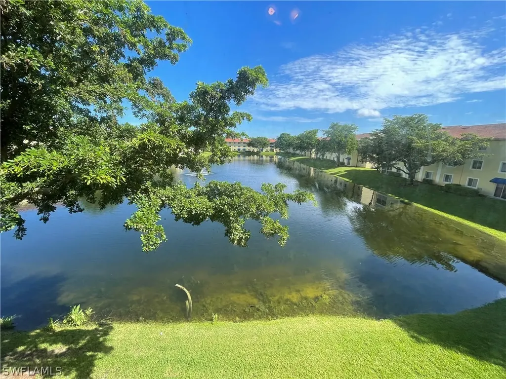 8274 Key Royal Circle Naples FL 34119