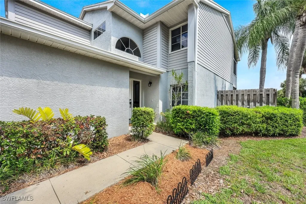 2861 Citrus Lake Drive Naples FL 34109