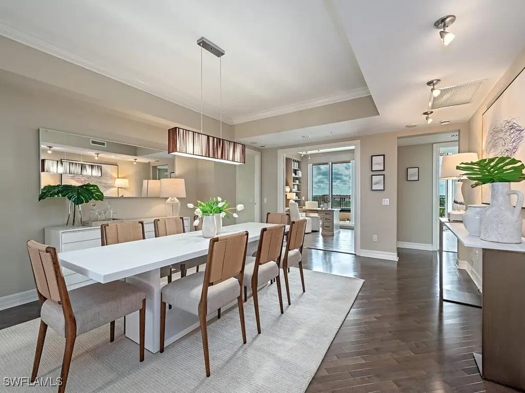 7575 Pelican Bay Boulevard Naples FL 34108