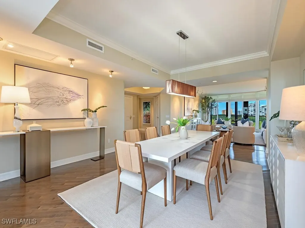 7575 Pelican Bay Boulevard Naples FL 34108