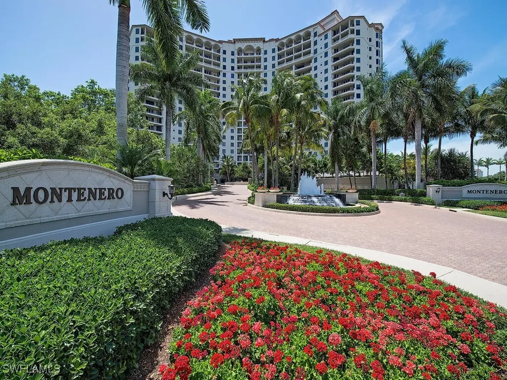 7575 Pelican Bay Boulevard Naples FL 34108