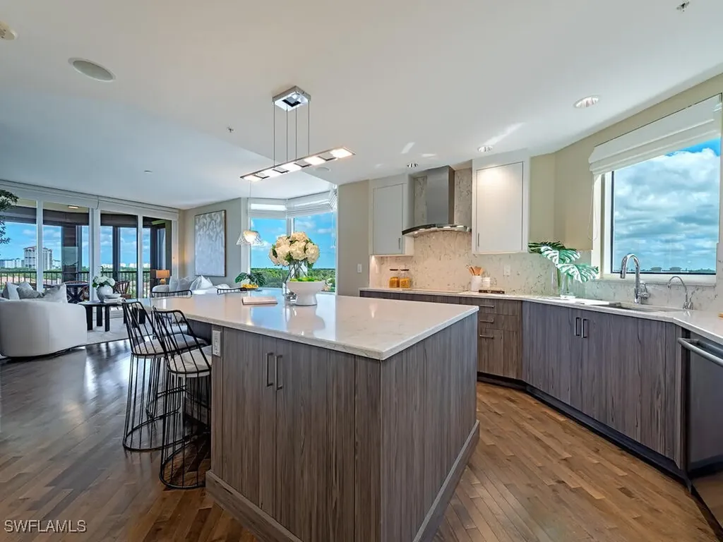 7575 Pelican Bay Boulevard Naples FL 34108