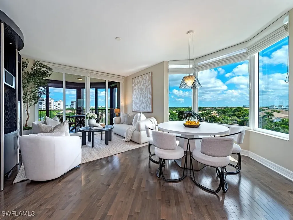 7575 Pelican Bay Boulevard Naples FL 34108