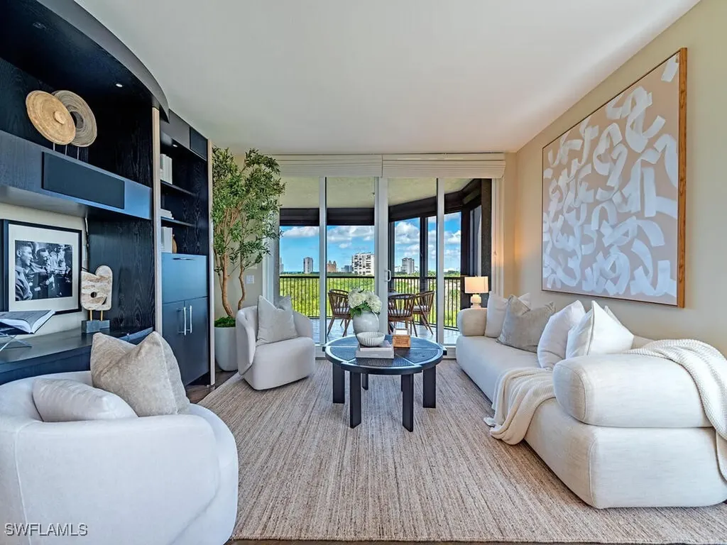 7575 Pelican Bay Boulevard Naples FL 34108