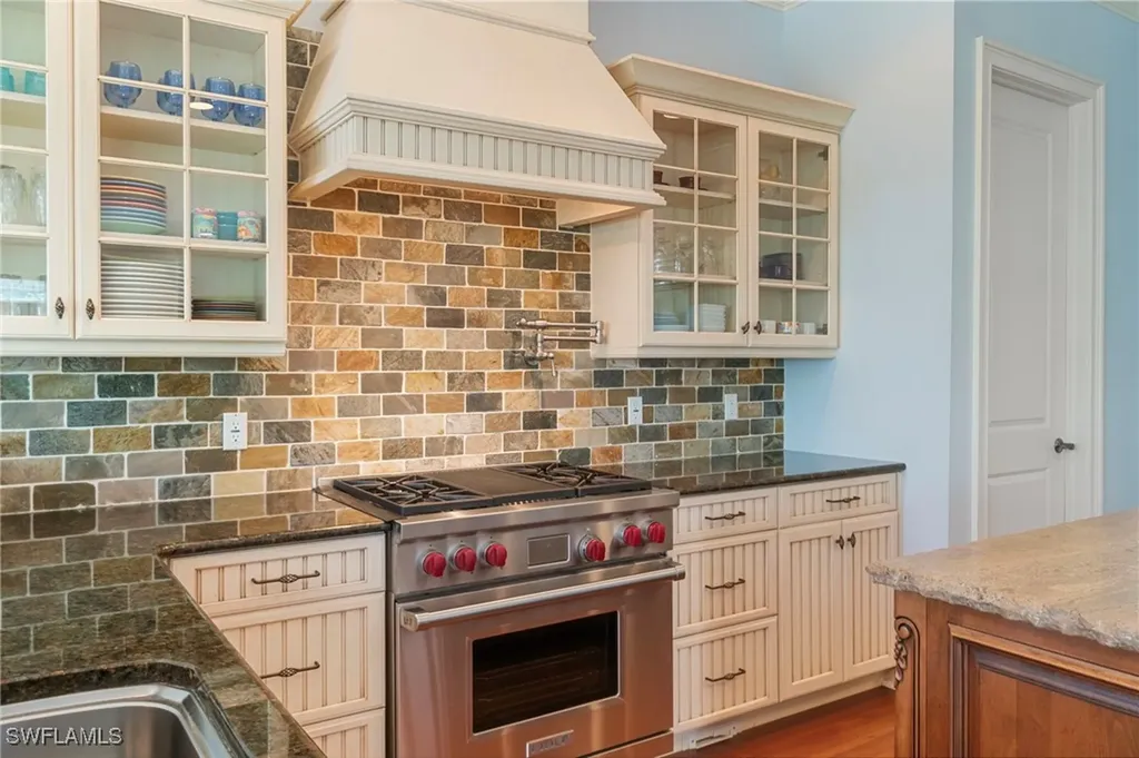 645 Broad Avenue S Naples FL 34102