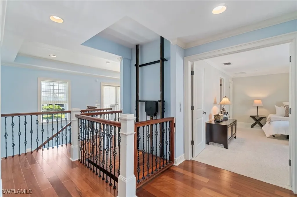 645 Broad Avenue S Naples FL 34102