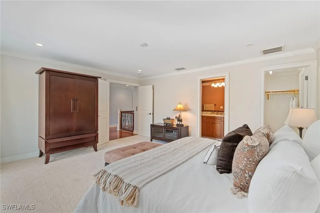645 Broad Avenue S Naples FL 34102