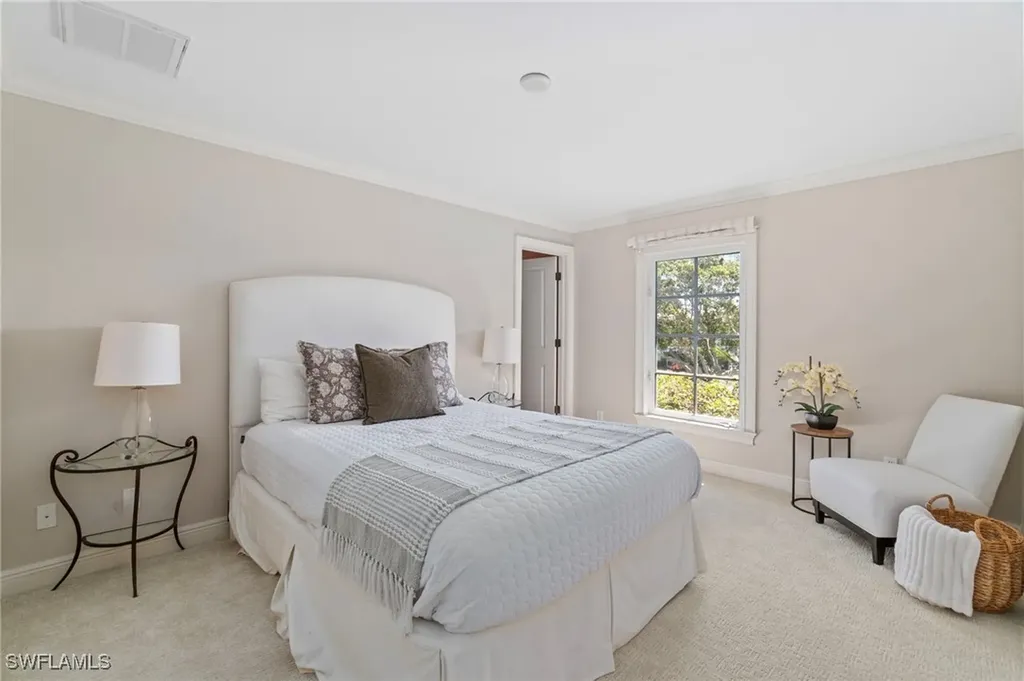 645 Broad Avenue S Naples FL 34102